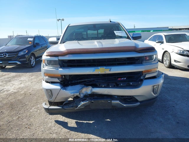 3GCUKREC2JG394519 Chevrolet Silverado 1500 2lt
