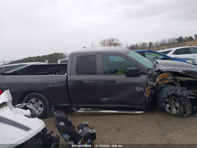 1C6RR7FG9HS702707 RAM 1500 Express  4x4 6'4 Box