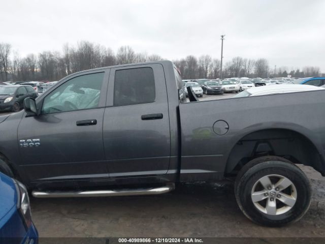 1C6RR7FG9HS702707 RAM 1500 Express  4x4 6'4 Box