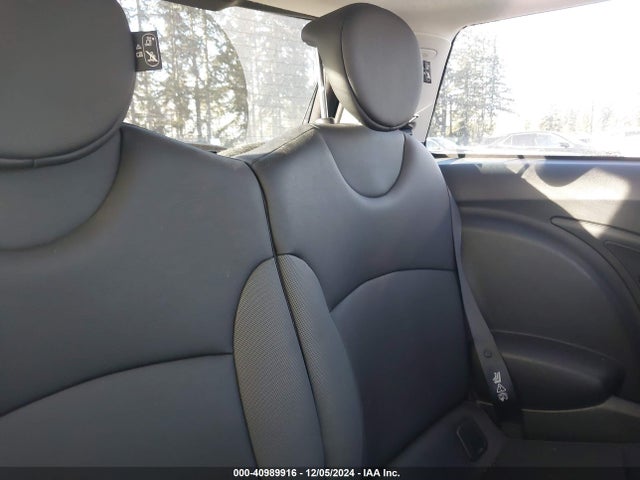 2010 MINI COOPER S WMWMF7C55ATX42147 Photo 7