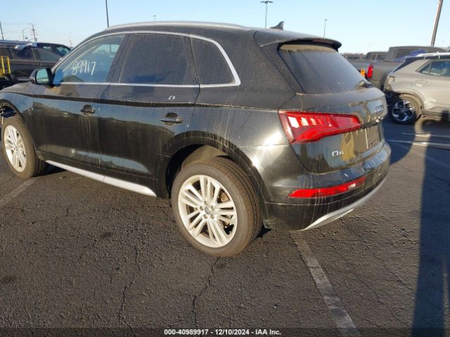 WA1BNAFY4J2207116 Audi Q5 2.0t Premium/2.0t Tech Premium