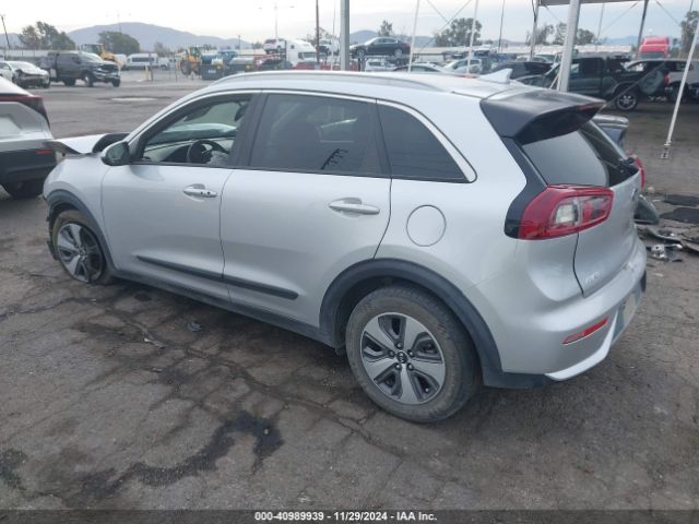 KNDCB3LCXK5274391 KIA NIRO LX