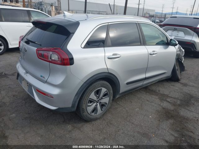 KNDCB3LCXK5274391 KIA NIRO LX
