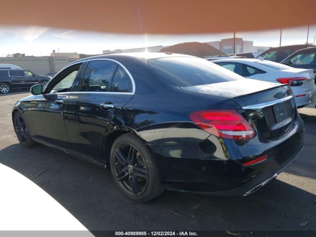 WDDZF4JBXJA321820 Mercedes-Benz E 300