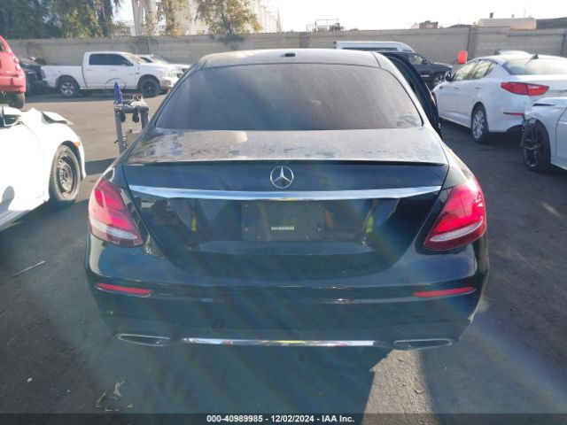 WDDZF4JBXJA321820 Mercedes-Benz E 300