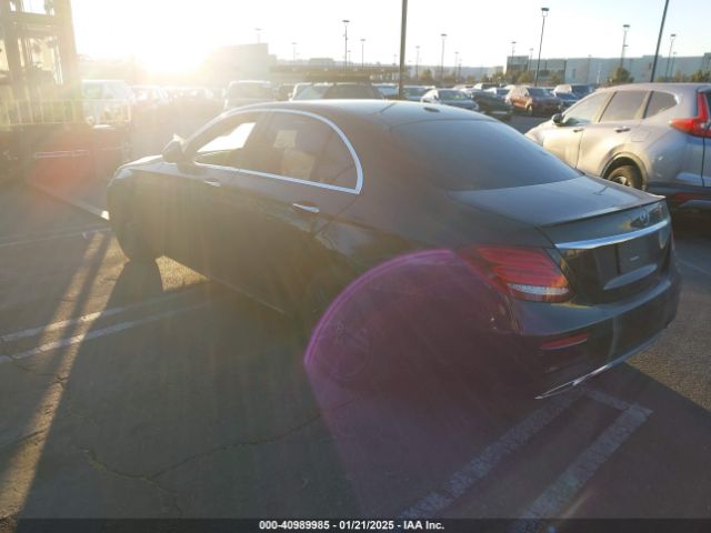 WDDZF4JBXJA321820 Mercedes-Benz E 300