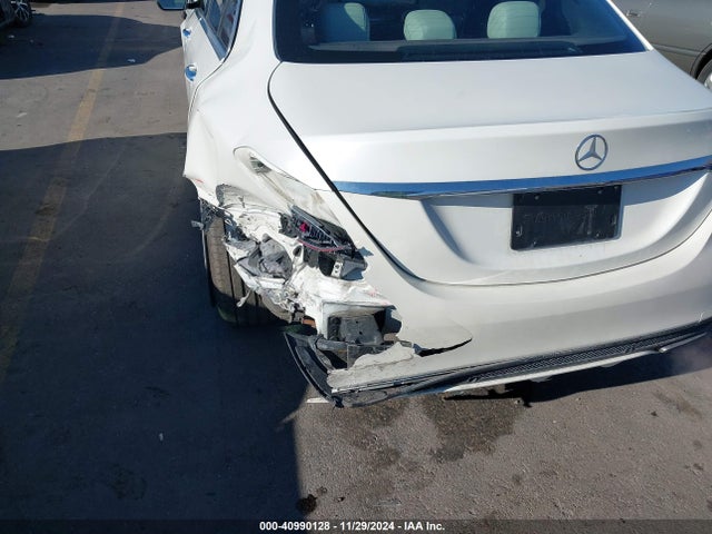 55SWF4KB0FU058634 Mercedes-Benz C 300 4matic/luxury 4matic/sport 4matic