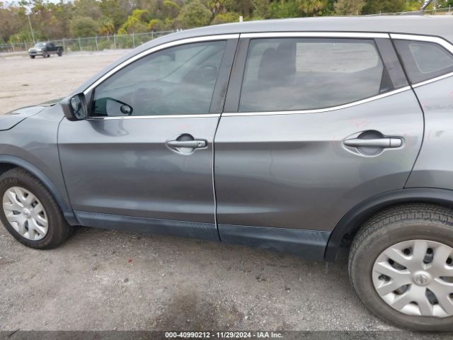 JN1BJ1CP9JW151134 Nissan Rogue Sport S