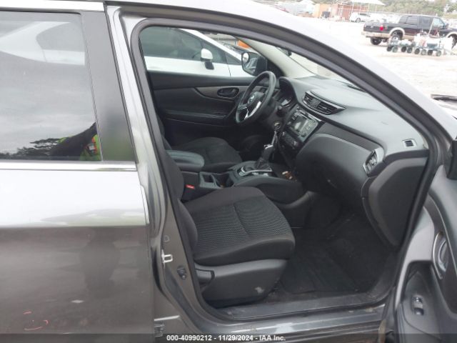 JN1BJ1CP9JW151134 Nissan Rogue Sport S
