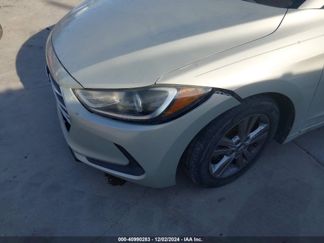 KMHD84LF9HU378299 Hyundai ELANTRA SE