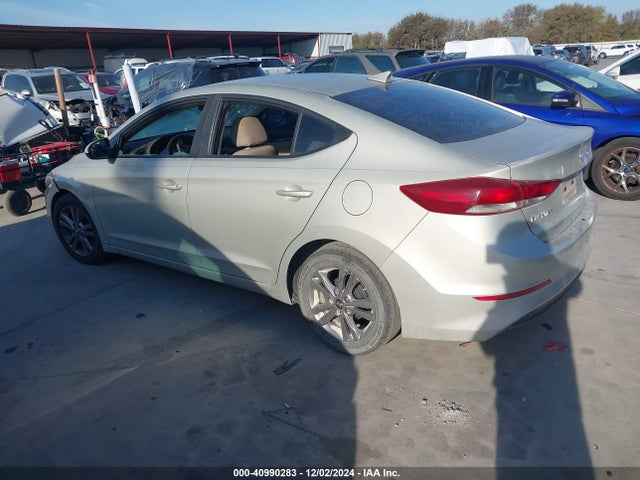 KMHD84LF9HU378299 Hyundai ELANTRA SE