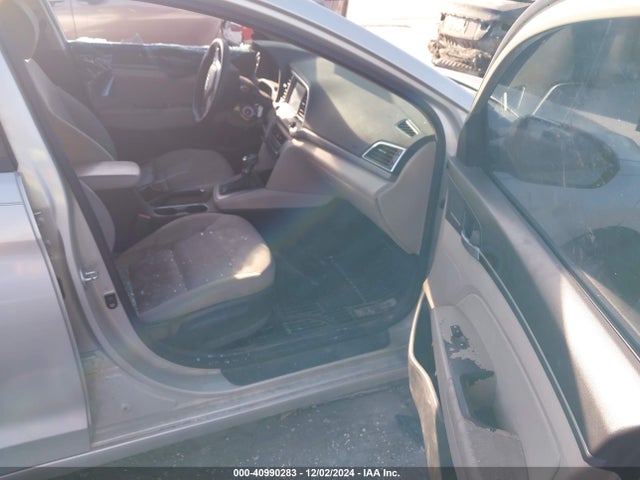 KMHD84LF9HU378299 Hyundai ELANTRA SE