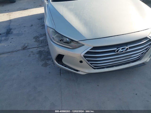 KMHD84LF9HU378299 Hyundai ELANTRA SE