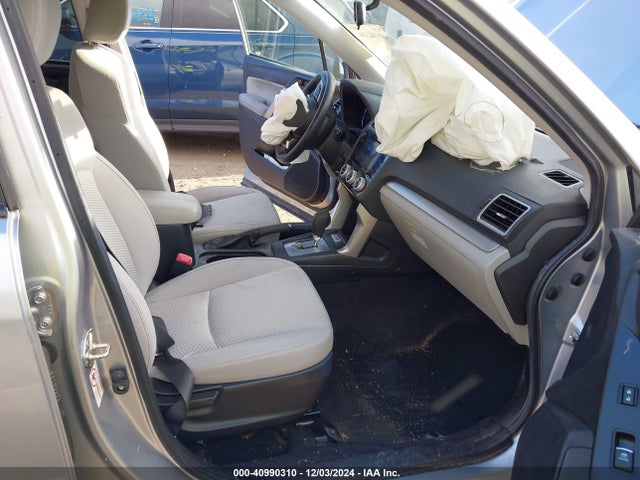 JF2SJAGC3JH606943 Subaru Forester 2.5i Premium