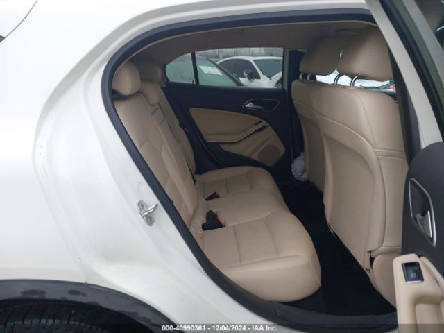 WDCTG4EB5HJ352436 Mercedes-Benz GLA 250