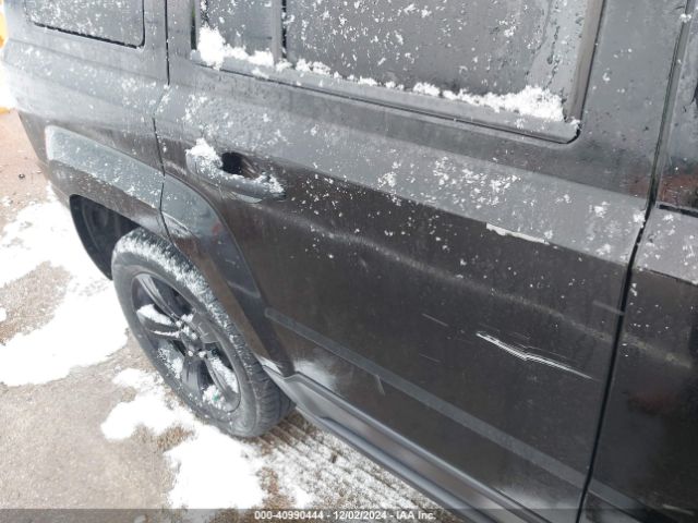 1C4NJPBA1FD326148 Jeep Patriot Altitude Edition