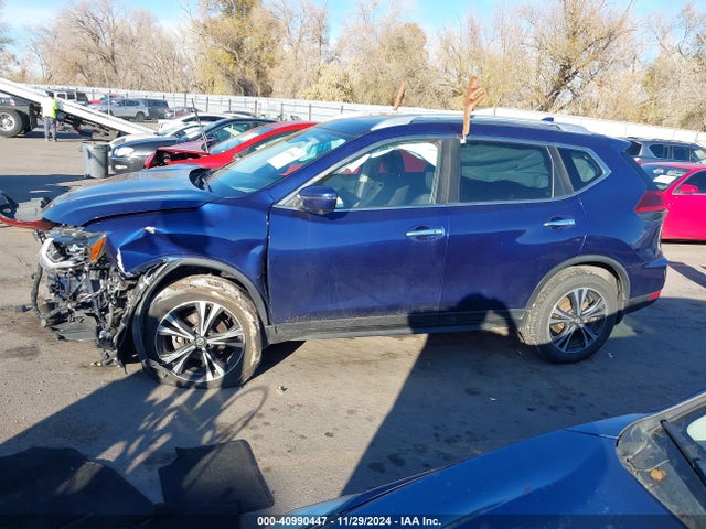 JN8AT2MV7KW393027 Nissan ROGUE SV