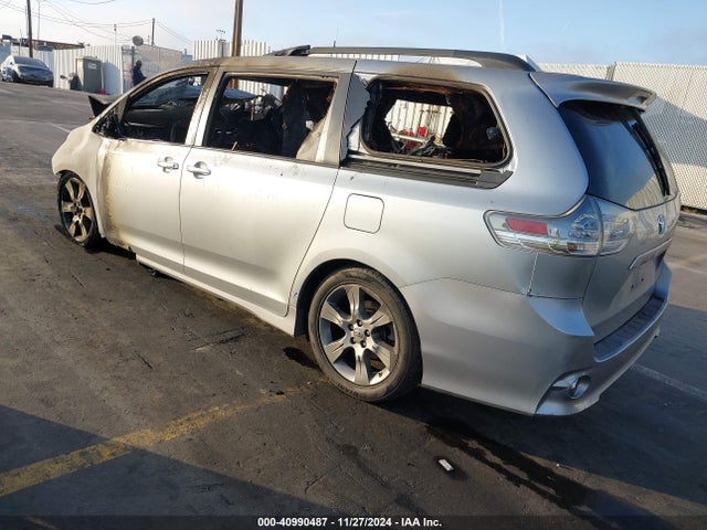 Toyota Sienna Se 8 Passenger 2014 5TDXK3DC5ES520276 Image 3