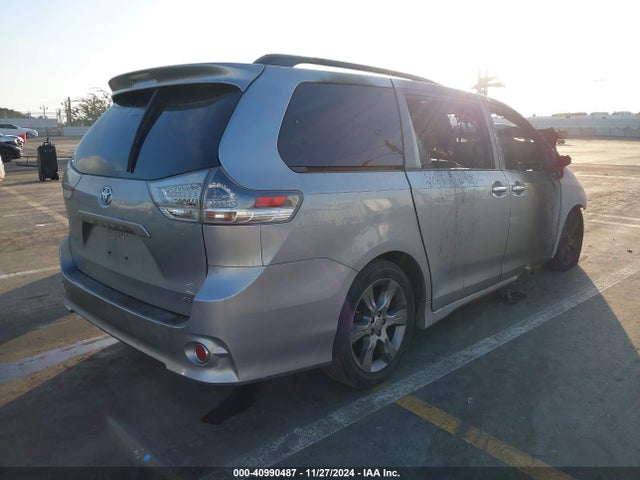 Toyota Sienna Se 8 Passenger 2014 5TDXK3DC5ES520276 Image 4