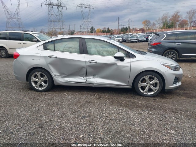 1G1BF5SM9K7101433 Chevrolet Cruze Premier