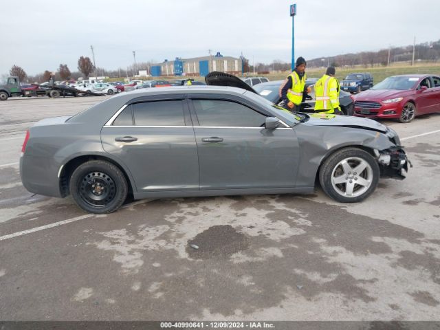 2C3CCAAG9JH117860 Chrysler 300 Touring L
