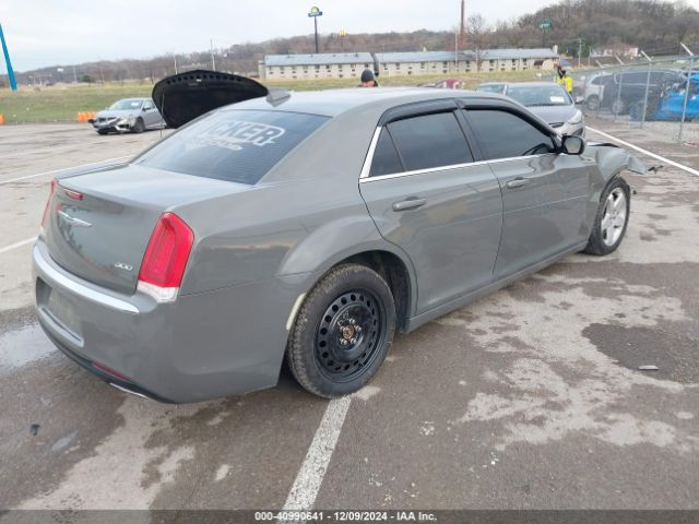 2C3CCAAG9JH117860 Chrysler 300 Touring L