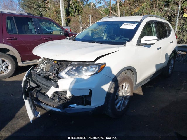 Nissan ROGUE SV 2017 KNMAT2MV8HP616660 Image 2
