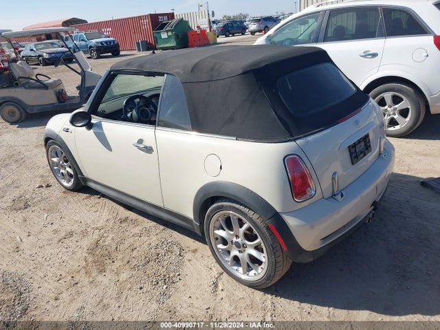 2006 MINI COOPER S WMWRH335X6TK58328 Photo 2