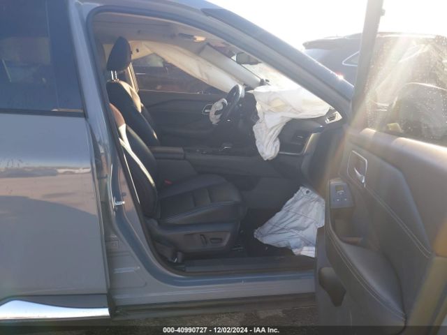 5N1AT3CAXMC802590 Nissan Rogue Sl Fwd