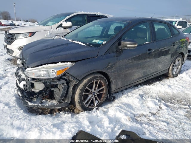 Ford FOCUS SE 2016 1FADP3F24GL223762 Image 2