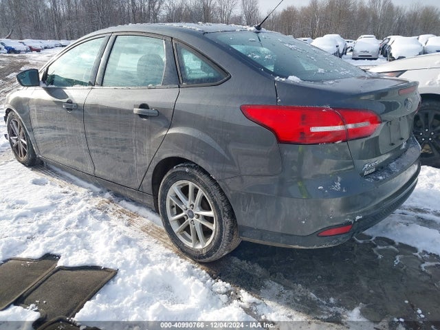 Ford FOCUS SE 2016 1FADP3F24GL223762 Image 3