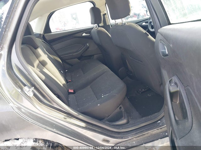 Ford FOCUS SE 2016 1FADP3F24GL223762 Image 8