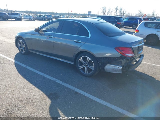 WDDZF4KB0KA533304 Mercedes-Benz E 300 4matic