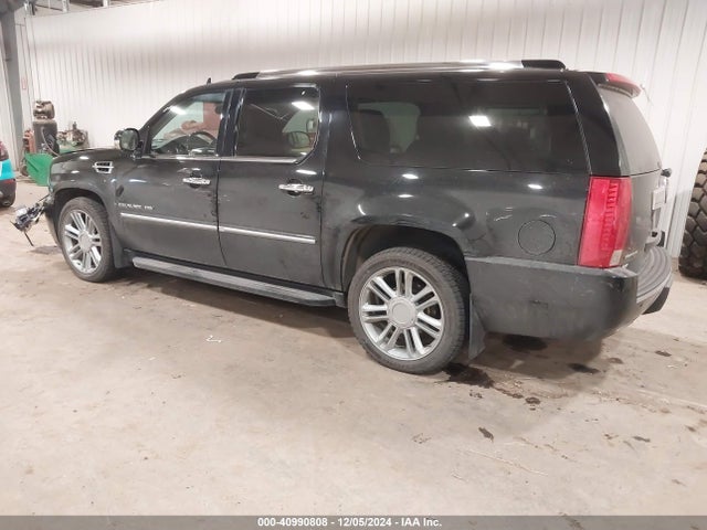 2013 CADILLAC ESCALADE ESV 1GYS4KEF9DR284441 Photo 2