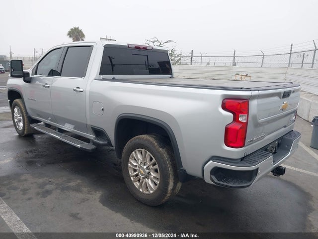 Chevrolet l5p 2023 1GC4YVEY0PF115078 Image 3