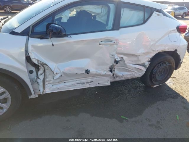 NMTKHMBXXMR133501 Toyota C-HR LE