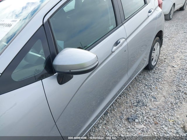 Honda FIT LX 2019 3HGGK5H47KM714450 Image 18