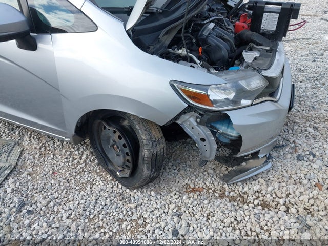 Honda FIT LX 2019 3HGGK5H47KM714450 Image 6