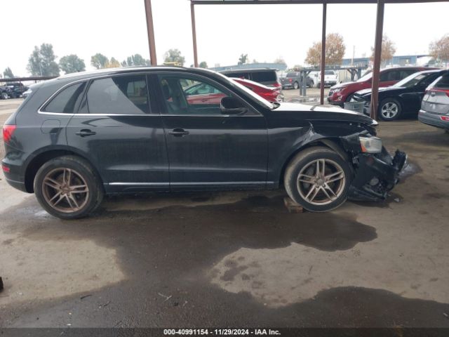 WA1LFAFP0EA089733 Audi Q5 2.0t Premium