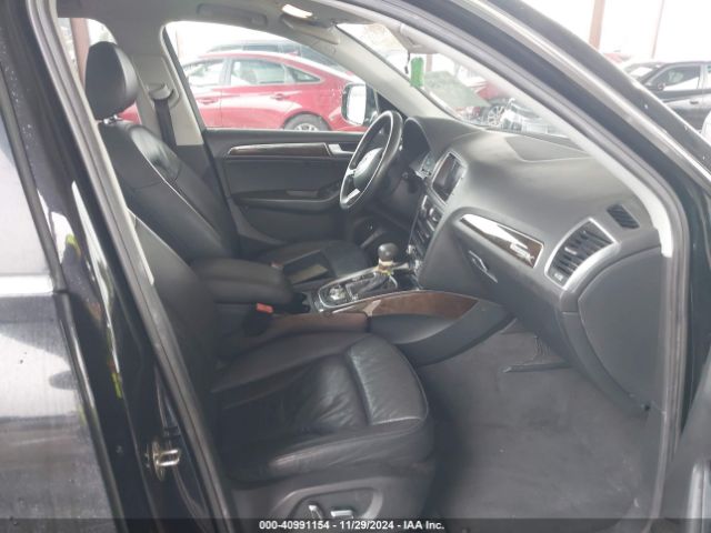 WA1LFAFP0EA089733 Audi Q5 2.0t Premium