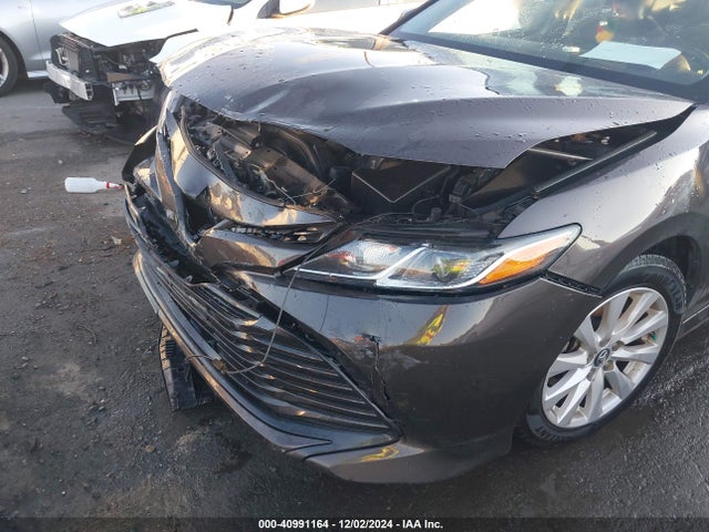 4T1B11HK2JU648513 Toyota CAMRY LE