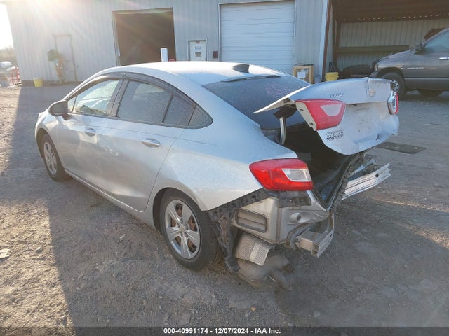 Chevrolet Cruze Ls Auto 2017 1G1BC5SMXH7184744 Image 3