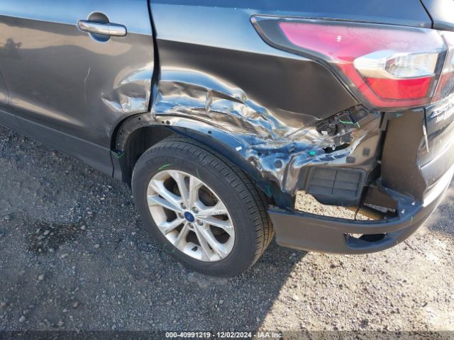 1FMCU0GD1HUB03129 Ford ESCAPE SE