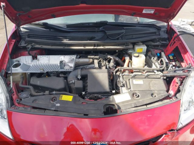 JTDKN3DUXE1775061 Toyota Prius Two