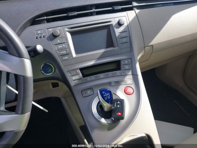 JTDKN3DUXE1775061 Toyota Prius Two