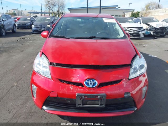 JTDKN3DUXE1775061 Toyota Prius Two