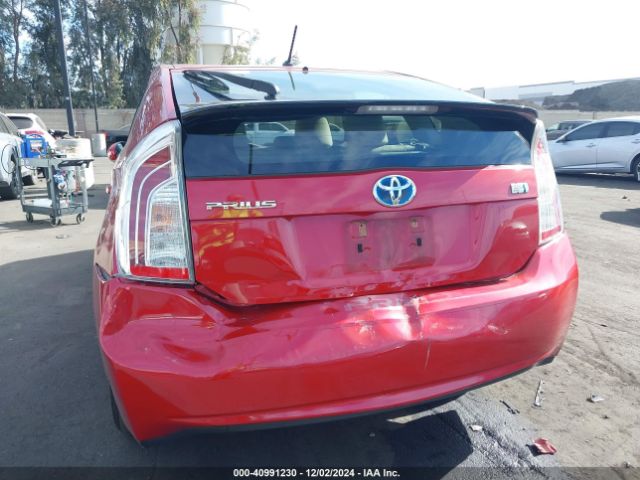 JTDKN3DUXE1775061 Toyota Prius Two