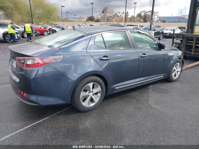 KNAGM4AD9E5062404 KIA Optima Hybrid Lx
