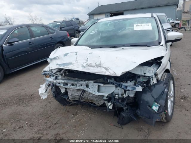 1FADP3J29HL243479 Ford Focus Titanium