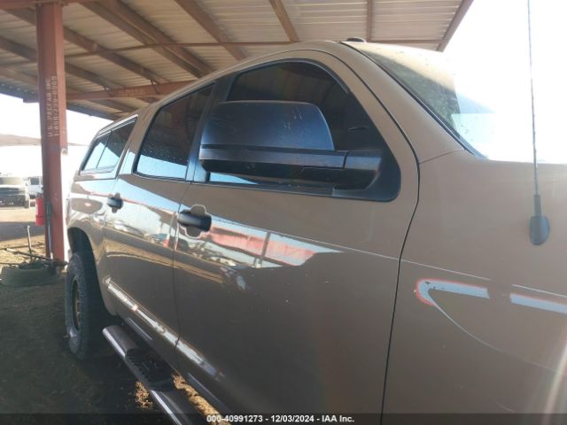 5TFDW5F15JX728922 Toyota Tundra Sr5 5.7l V8